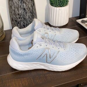 New Balance 520 V8 Lightweight Running Athletic Shoes Size 8.5 Blue Ice